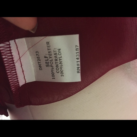 Lace & Bell sleeve top - Picture 4 of 4